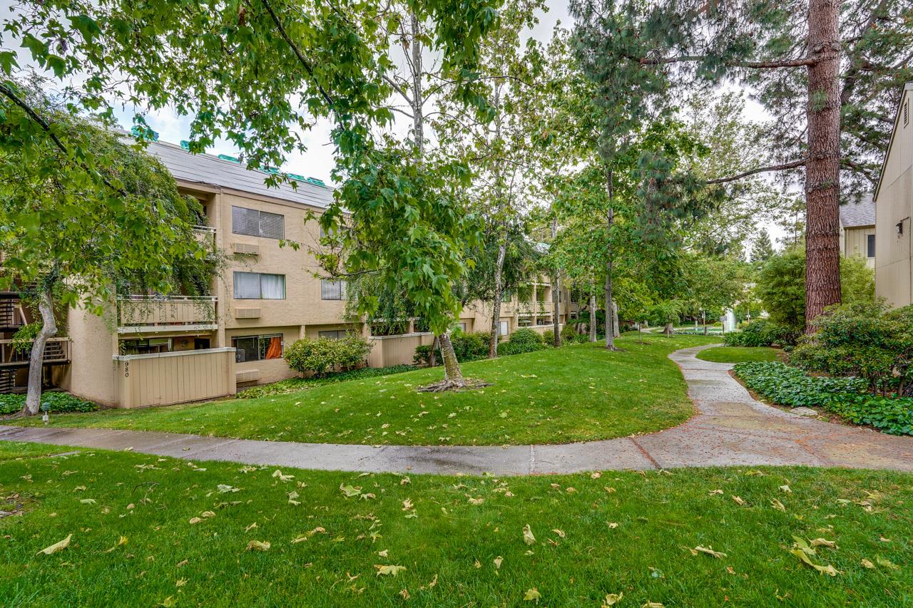 Detail Gallery Image 28 of 30 For 954 Kiely Blvd #H,  Santa Clara,  CA 95051 - 1 Beds | 1 Baths
