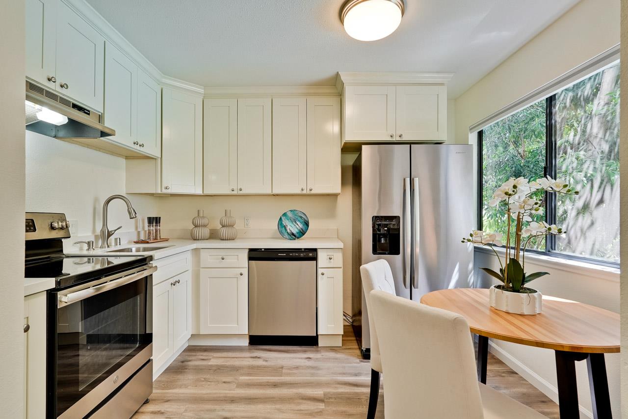 Detail Gallery Image 5 of 30 For 954 Kiely Blvd #H,  Santa Clara,  CA 95051 - 1 Beds | 1 Baths