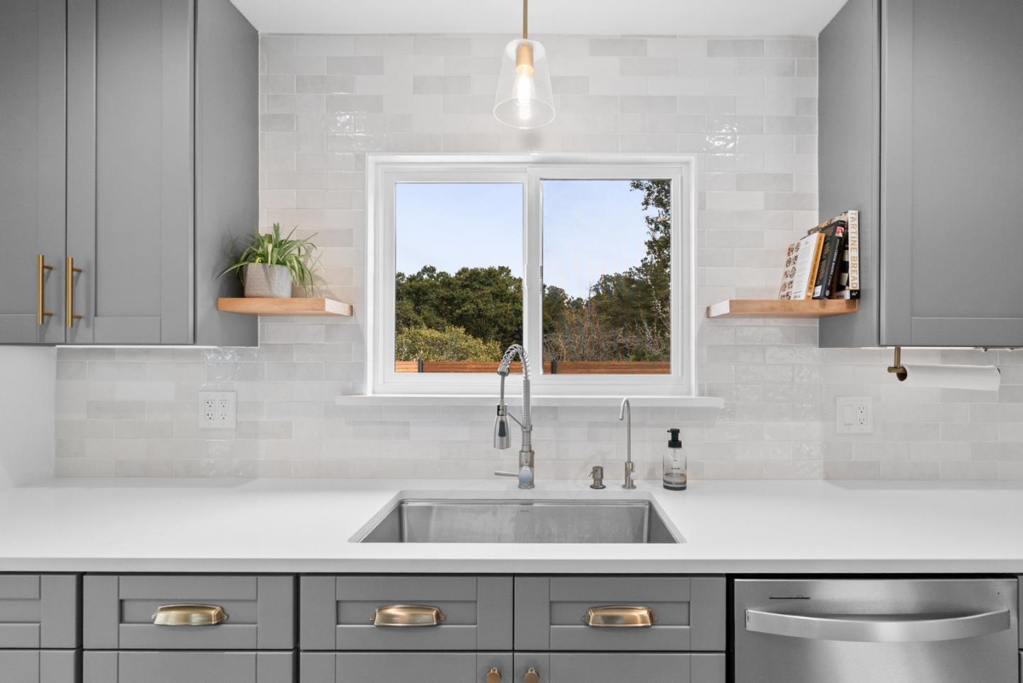 Detail Gallery Image 19 of 51 For 386 Carpenteria Rd, Aromas,  CA 95004 - 3 Beds | 2 Baths