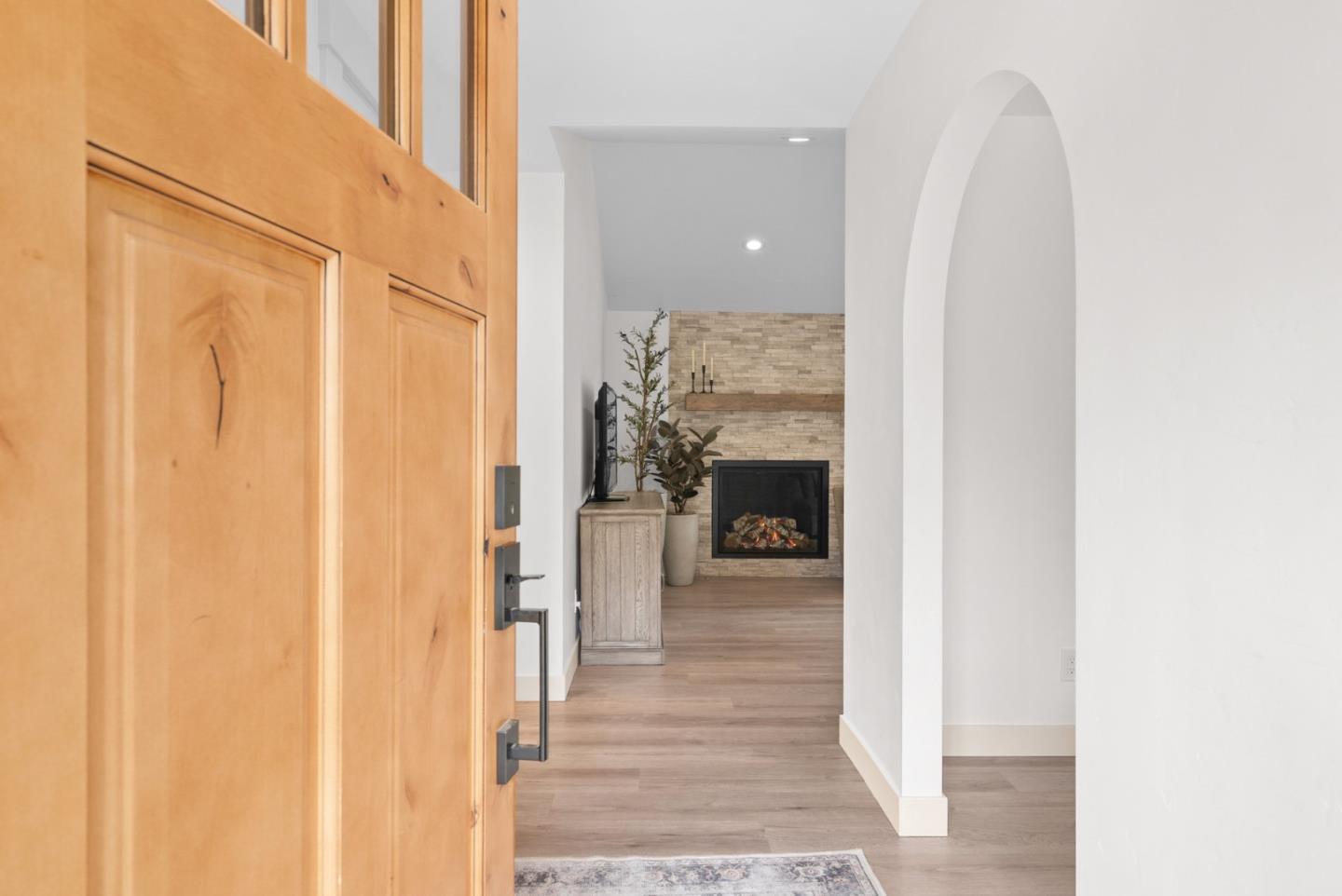 Detail Gallery Image 4 of 51 For 386 Carpenteria Rd, Aromas,  CA 95004 - 3 Beds | 2 Baths
