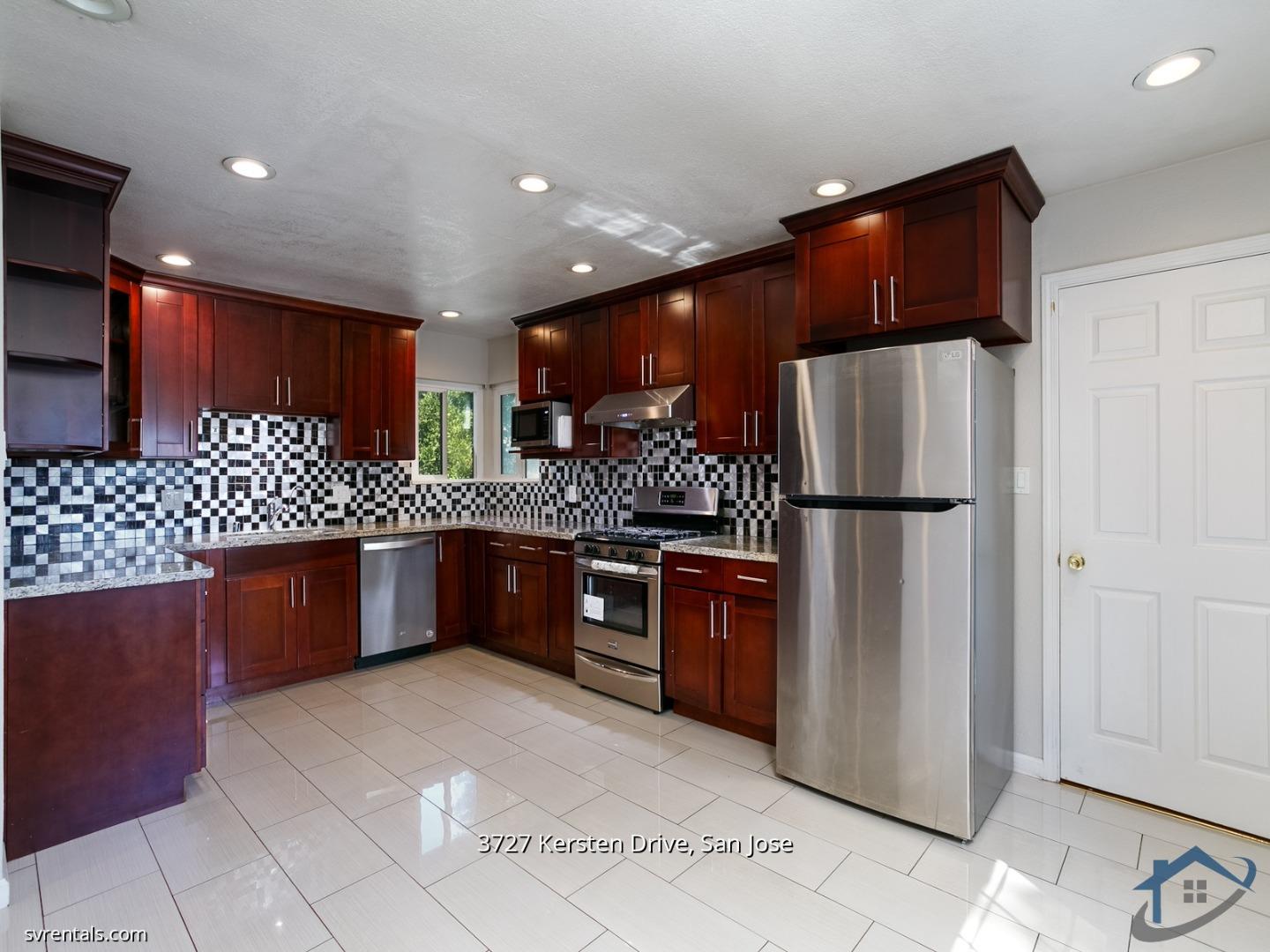 Detail Gallery Image 5 of 19 For 3727 Kersten Dr, San Jose,  CA 95124 - 3 Beds | 2 Baths