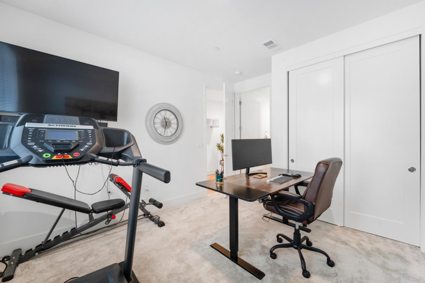 Detail Gallery Image 11 of 27 For 2180 Corsair St, Alameda,  CA 94501 - 3 Beds | 3/1 Baths