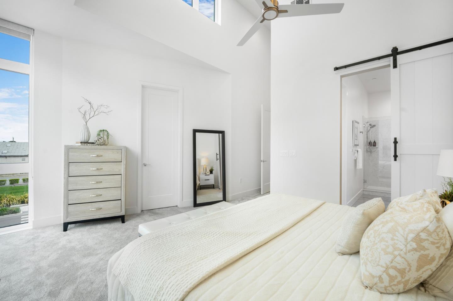 Detail Gallery Image 15 of 27 For 2180 Corsair St, Alameda,  CA 94501 - 3 Beds | 3/1 Baths