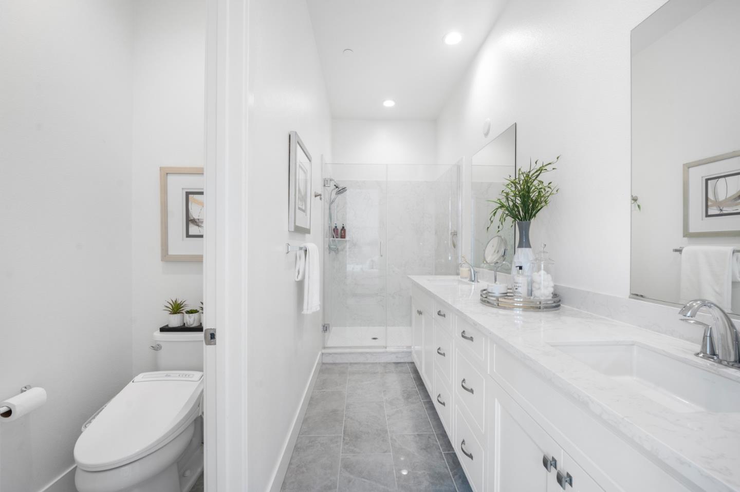 Detail Gallery Image 16 of 27 For 2180 Corsair St, Alameda,  CA 94501 - 3 Beds | 3/1 Baths