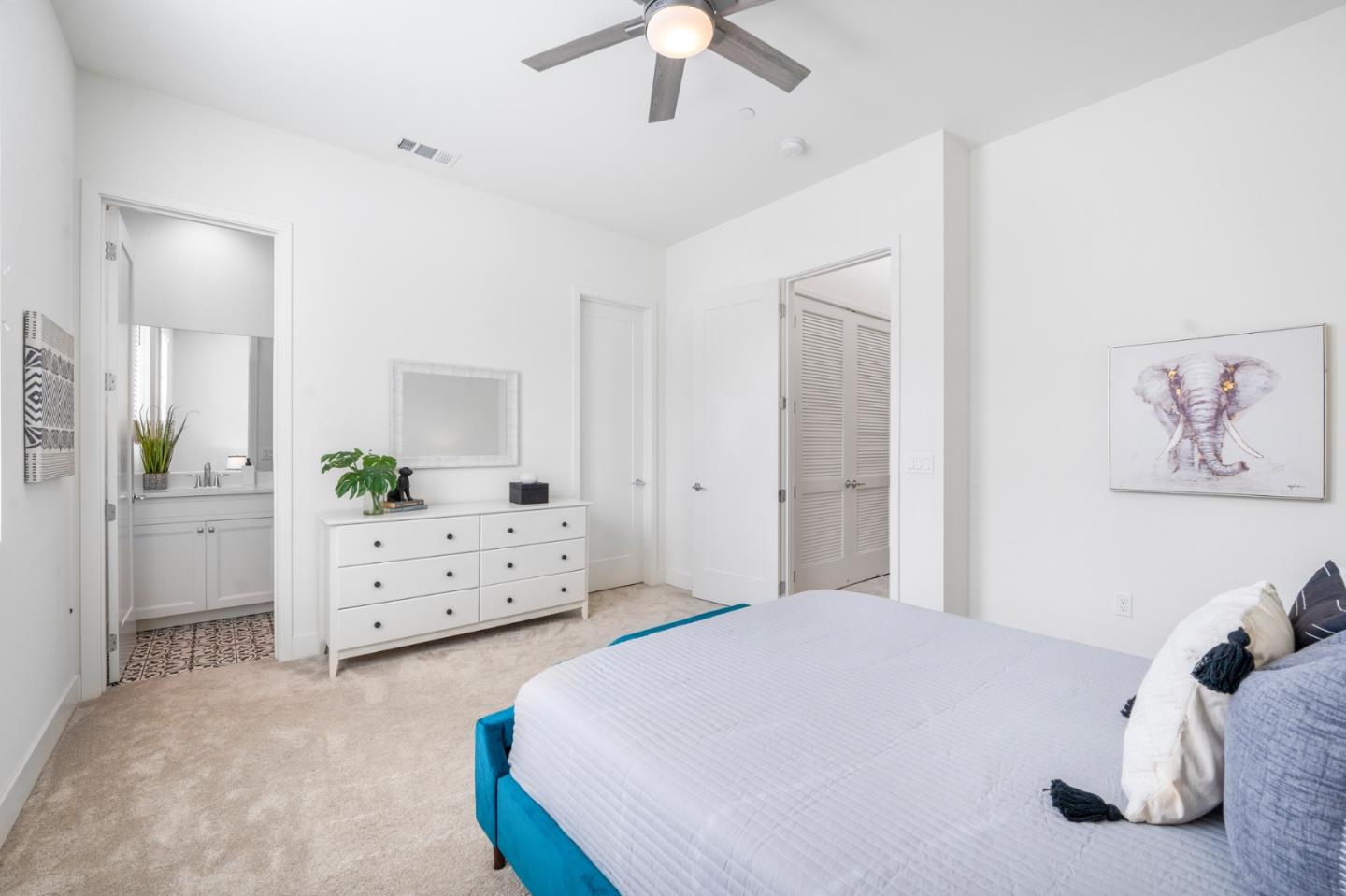Detail Gallery Image 18 of 27 For 2180 Corsair St, Alameda,  CA 94501 - 3 Beds | 3/1 Baths