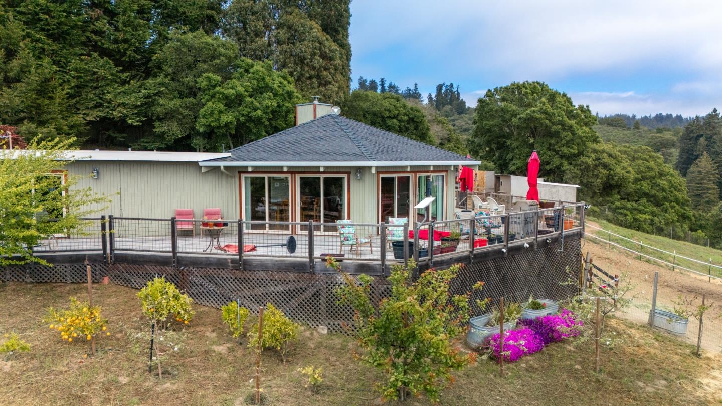 Detail Gallery Image 10 of 54 For 30 Pacific View Ter, Watsonville,  CA 95076 - 4 Beds | 2 Baths