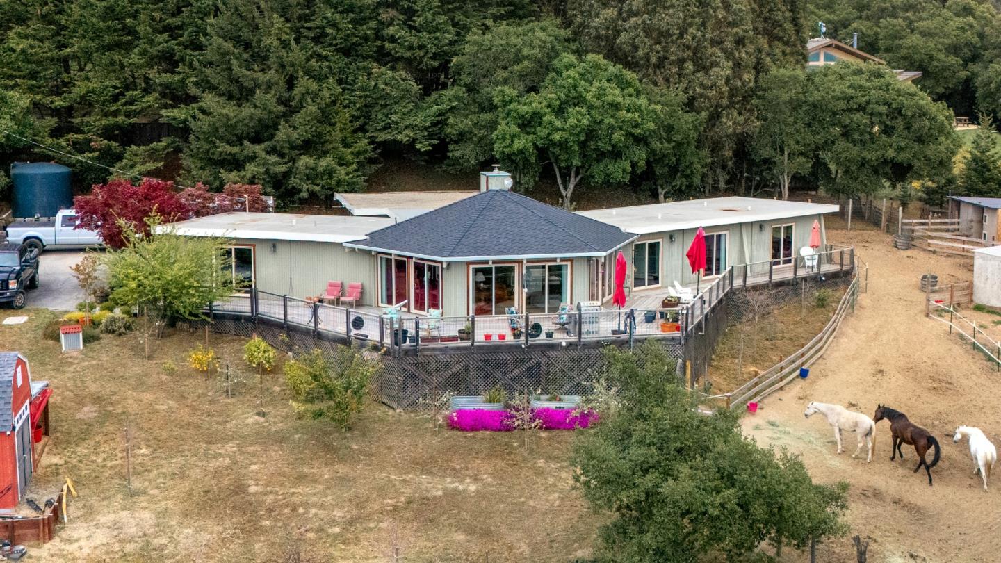 Detail Gallery Image 3 of 54 For 30 Pacific View Ter, Watsonville,  CA 95076 - 4 Beds | 2 Baths
