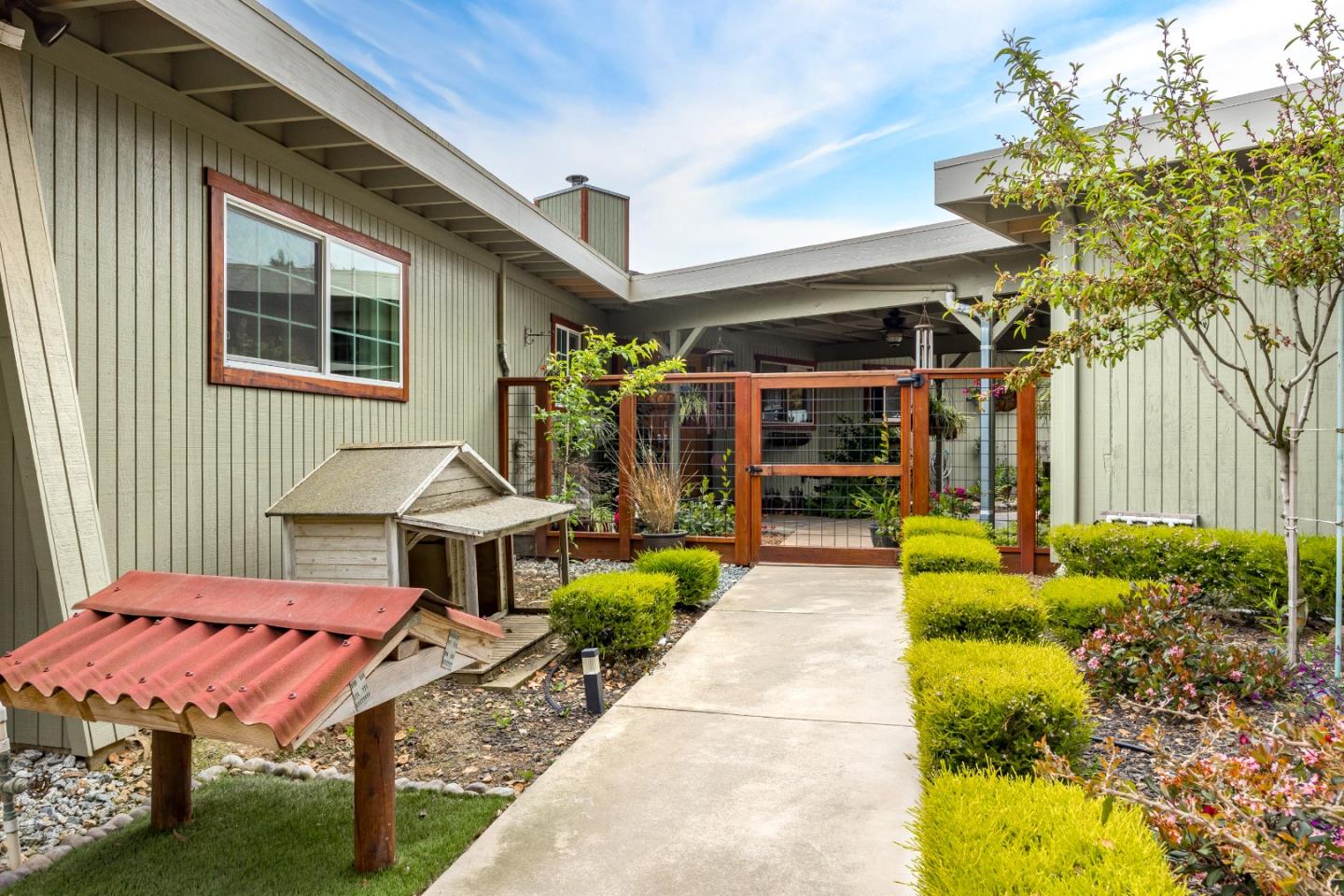 Detail Gallery Image 38 of 54 For 30 Pacific View Ter, Watsonville,  CA 95076 - 4 Beds | 2 Baths