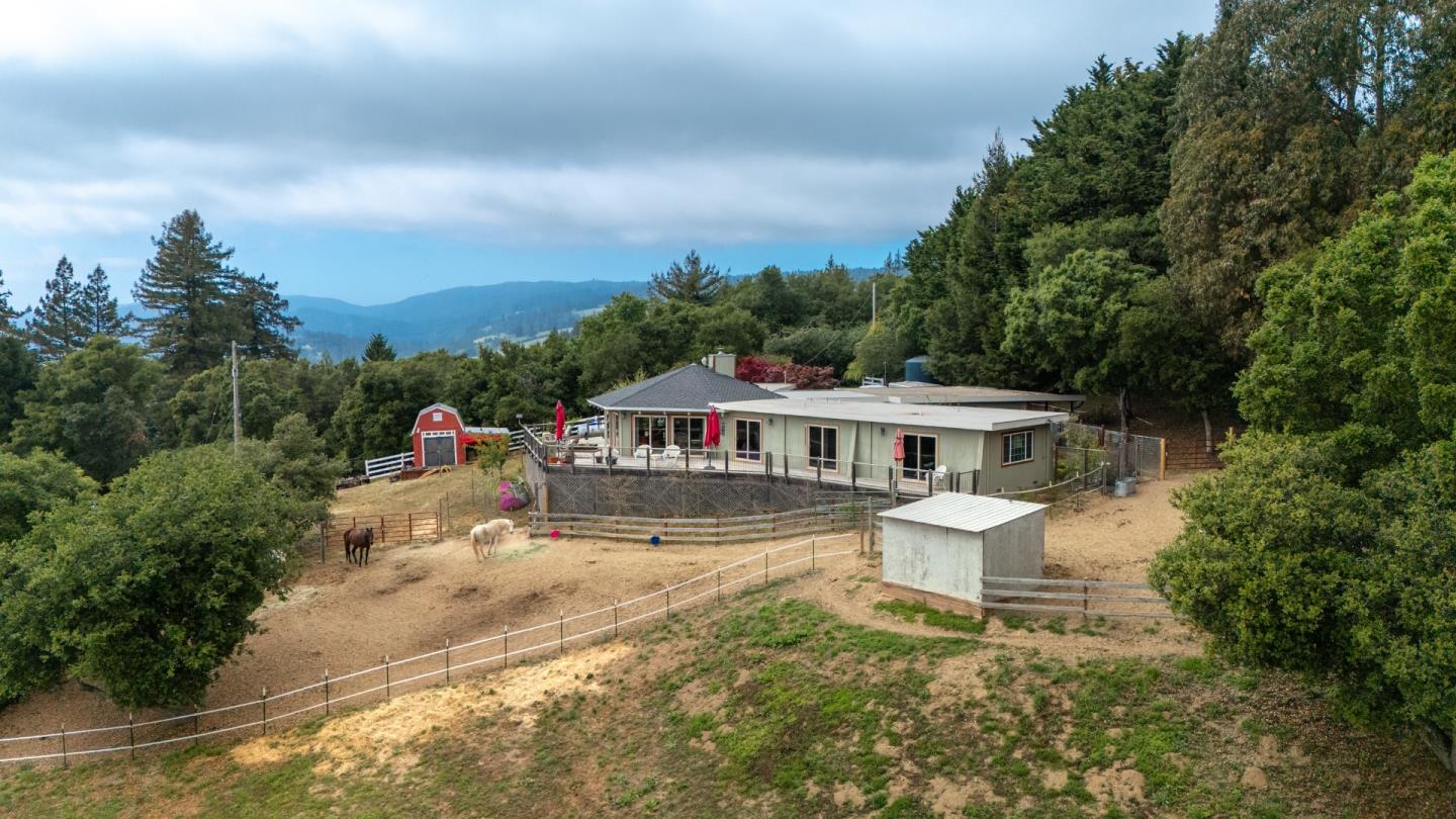 Detail Gallery Image 8 of 54 For 30 Pacific View Ter, Watsonville,  CA 95076 - 4 Beds | 2 Baths