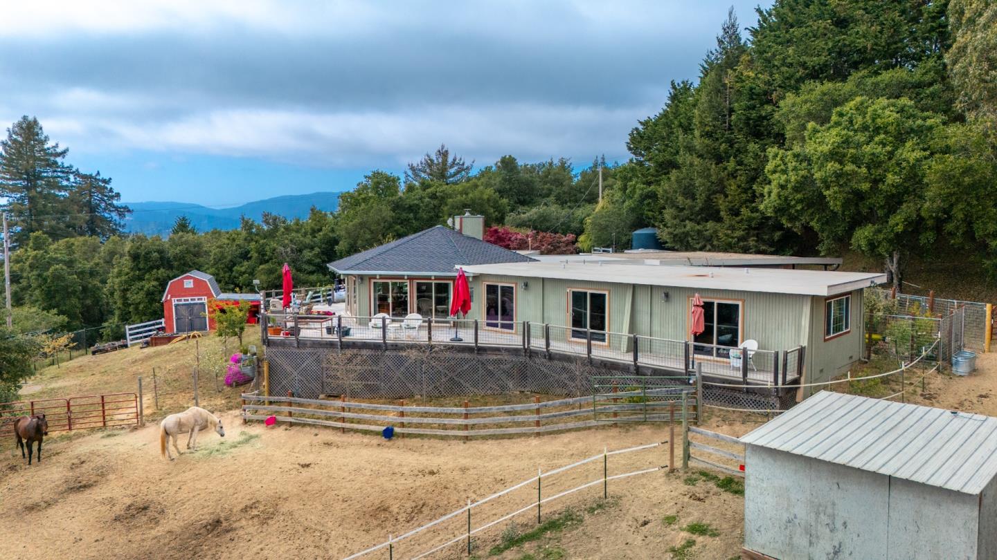 Detail Gallery Image 9 of 54 For 30 Pacific View Ter, Watsonville,  CA 95076 - 4 Beds | 2 Baths