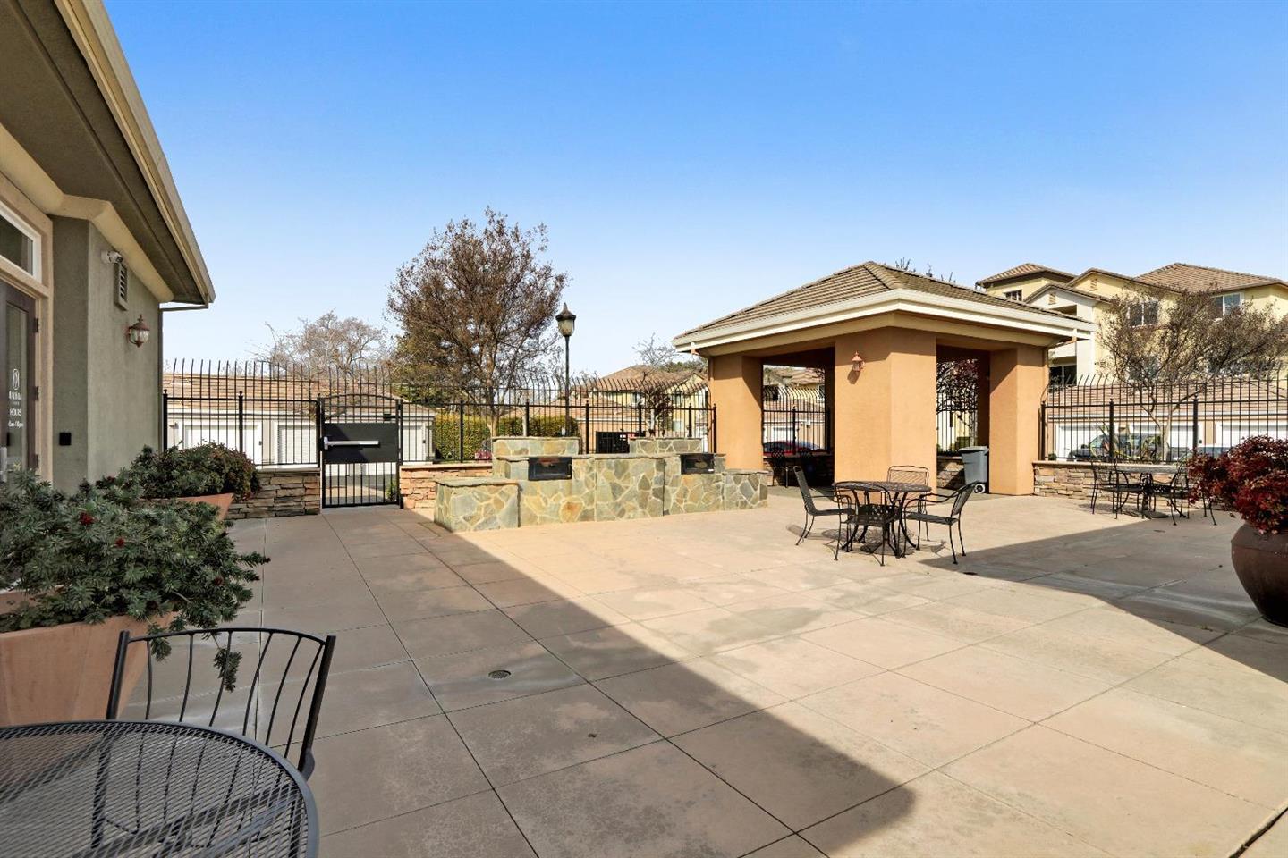 Detail Gallery Image 18 of 21 For 1360 Shady Ln #418,  Turlock,  CA 95382 - 2 Beds | 1 Baths