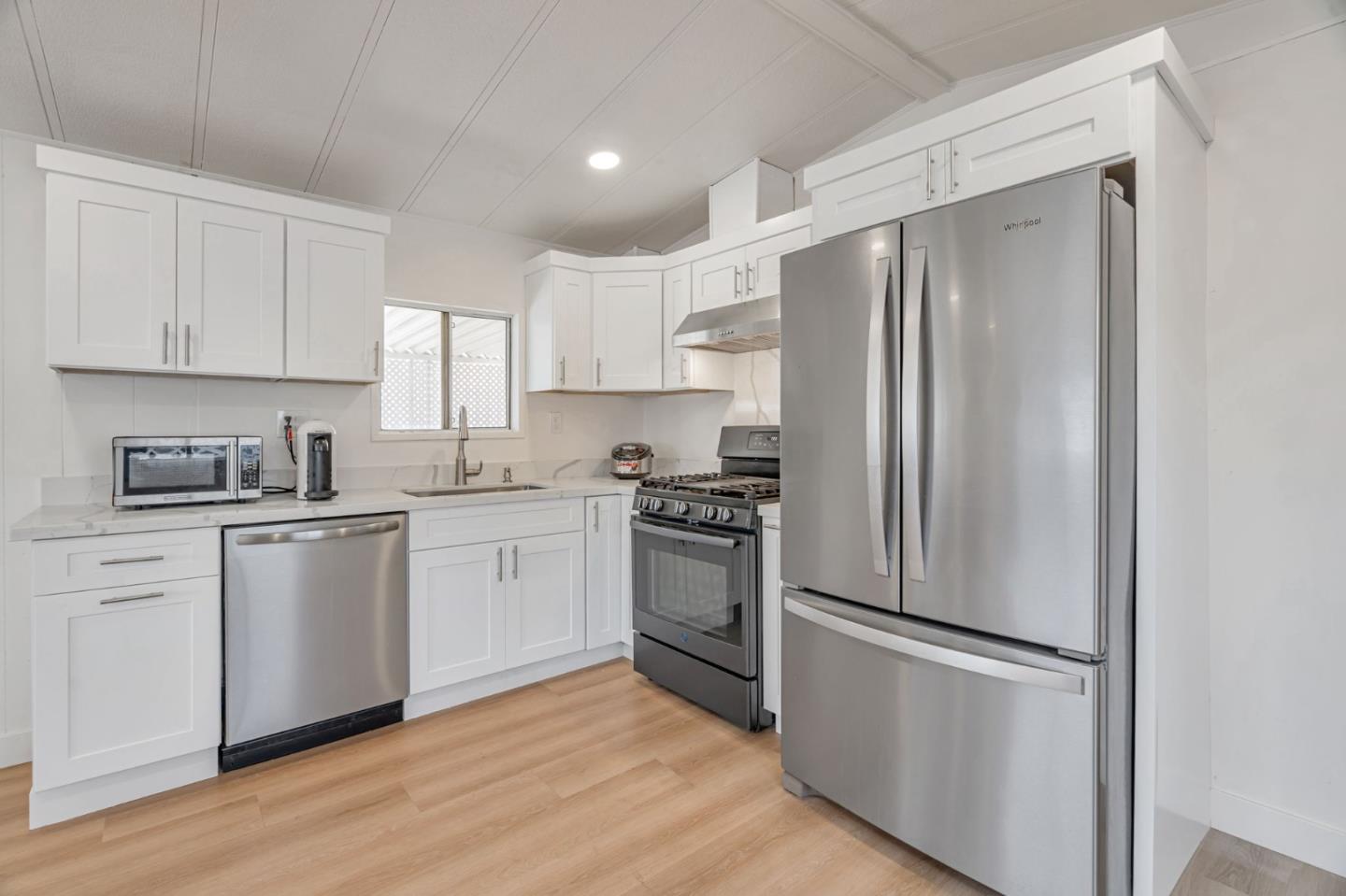 Detail Gallery Image 12 of 25 For 2150 Monterey #54,  San Jose,  CA 95112 - 1 Beds | 1 Baths