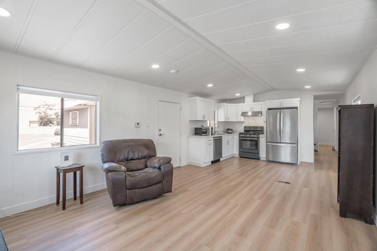 Detail Gallery Image 7 of 25 For 2150 Monterey #54,  San Jose,  CA 95112 - 1 Beds | 1 Baths