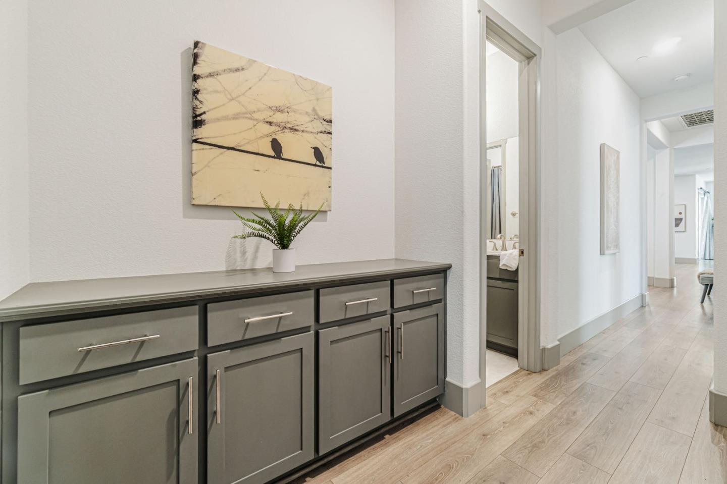 Detail Gallery Image 20 of 33 For 8078 Triplefin Way, Elk Grove,  CA 95757 - 4 Beds | 2/1 Baths