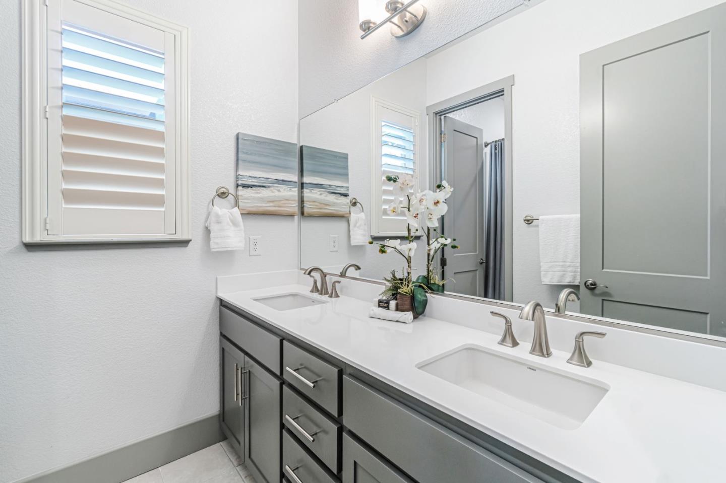 Detail Gallery Image 29 of 33 For 8078 Triplefin Way, Elk Grove,  CA 95757 - 4 Beds | 2/1 Baths