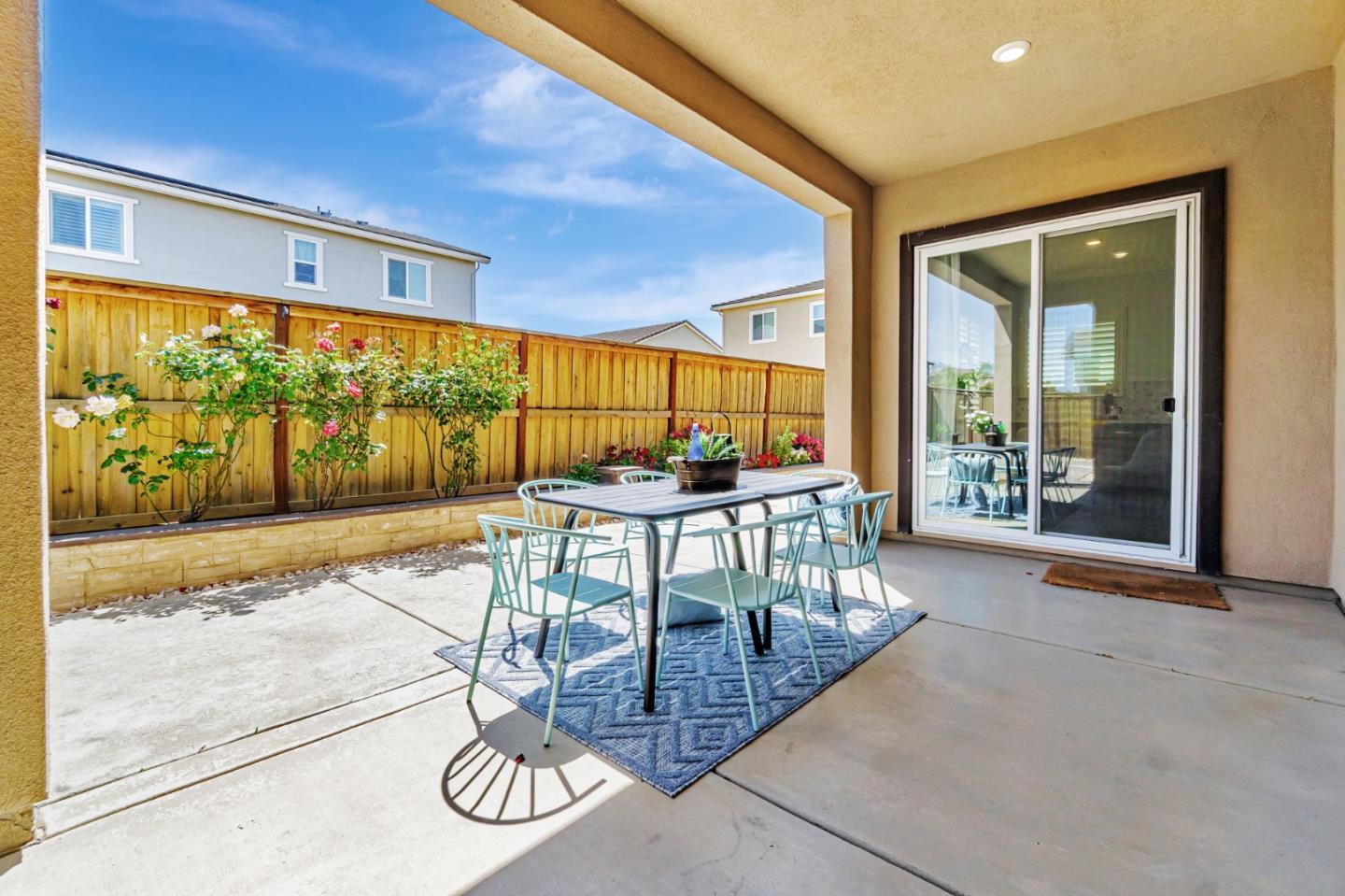 Detail Gallery Image 31 of 33 For 8078 Triplefin Way, Elk Grove,  CA 95757 - 4 Beds | 2/1 Baths
