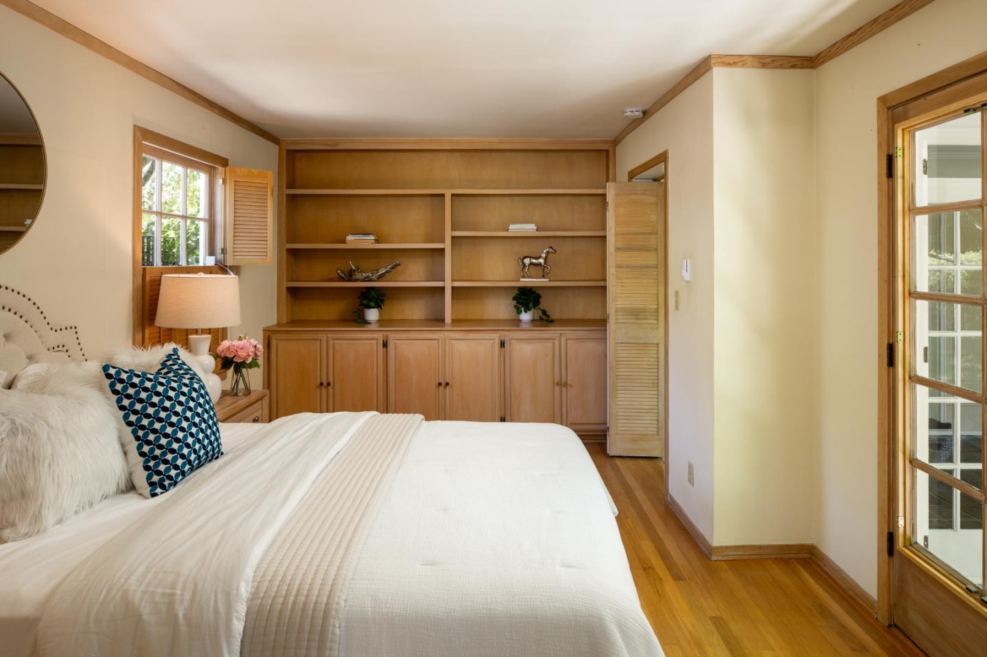 Detail Gallery Image 12 of 27 For 453 N California Ave, Palo Alto,  CA 94301 - 4 Beds | 3/1 Baths