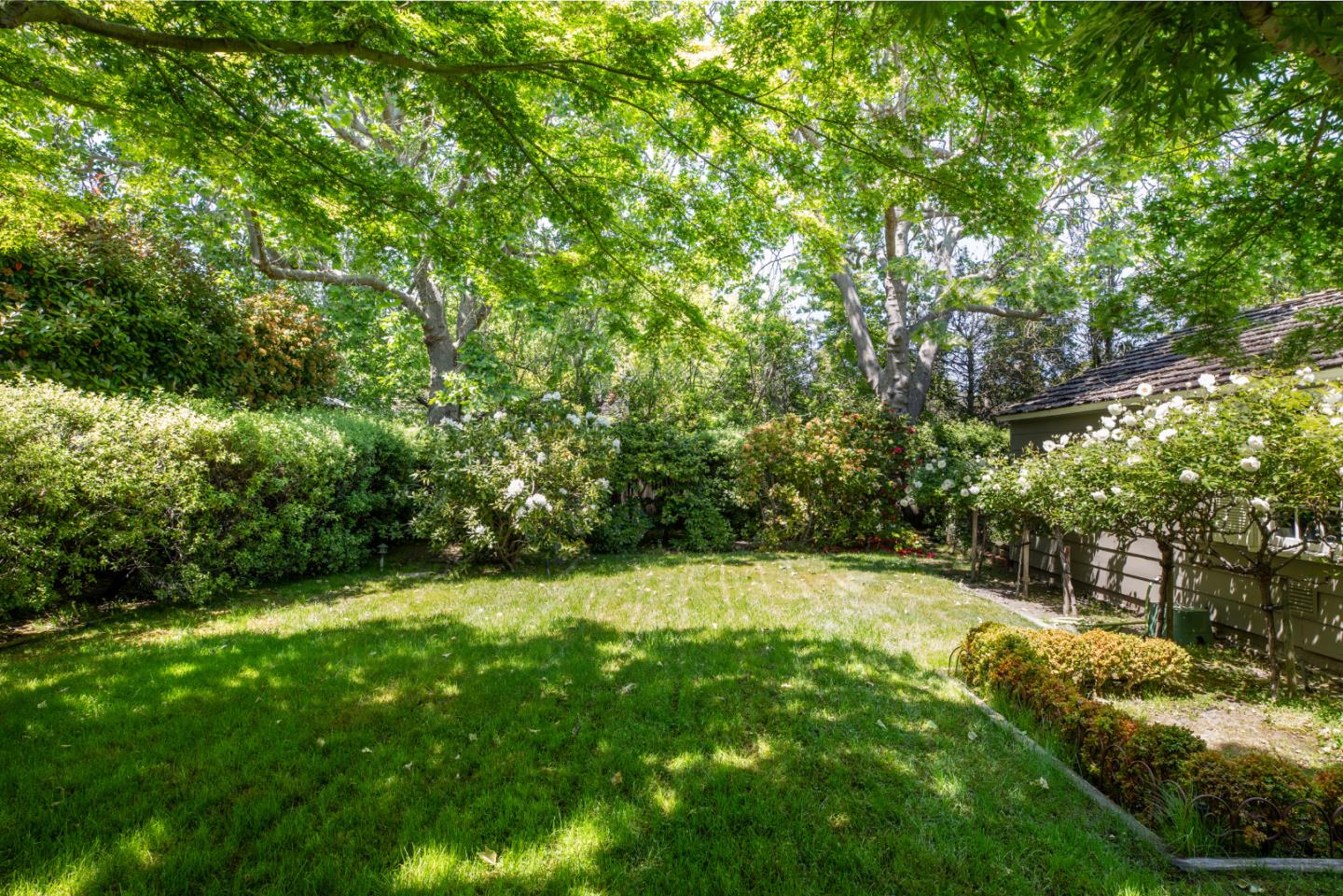 Detail Gallery Image 23 of 27 For 453 N California Ave, Palo Alto,  CA 94301 - 4 Beds | 3/1 Baths