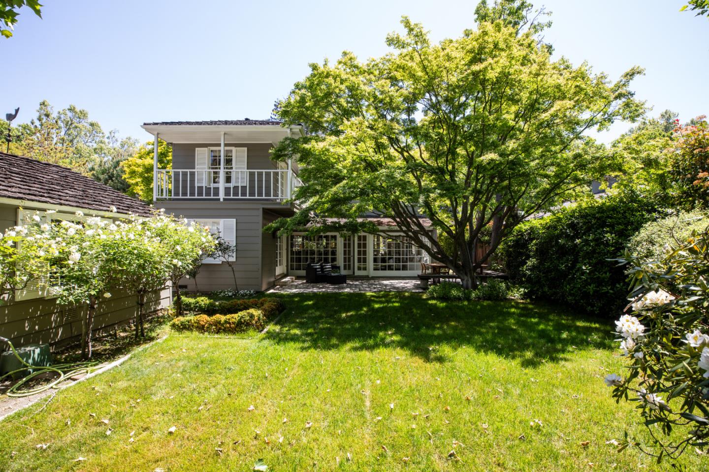 Detail Gallery Image 24 of 27 For 453 N California Ave, Palo Alto,  CA 94301 - 4 Beds | 3/1 Baths