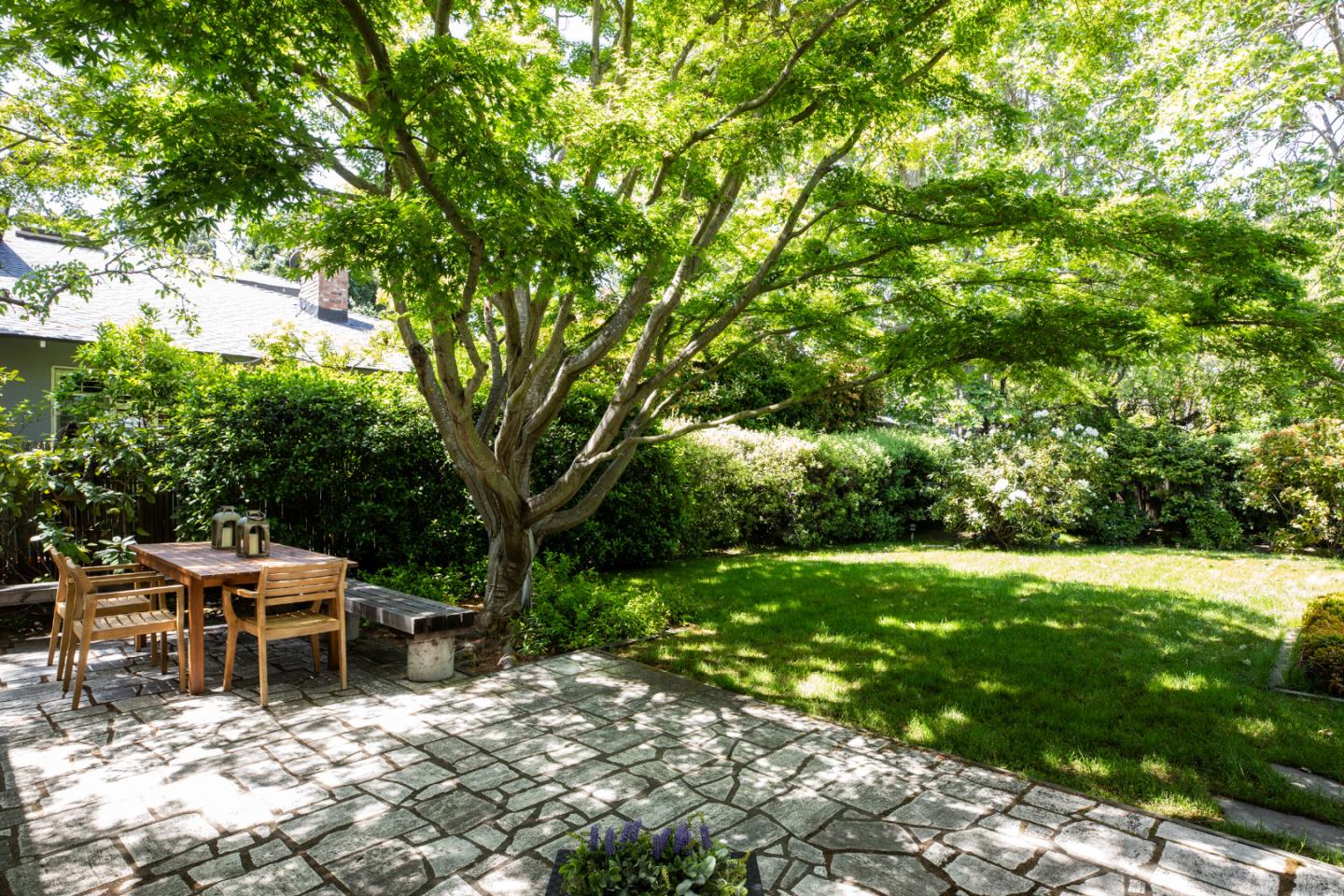 Detail Gallery Image 9 of 27 For 453 N California Ave, Palo Alto,  CA 94301 - 4 Beds | 3/1 Baths
