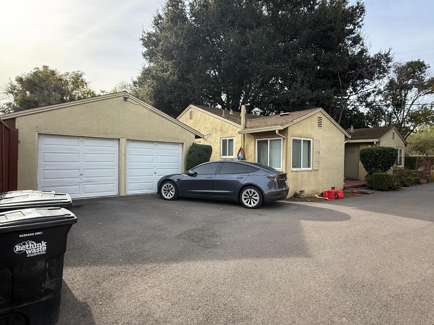 Detail Gallery Image 5 of 6 For 1859 Woodland Ave, East Palo Alto,  CA 94303 - – Beds | – Baths
