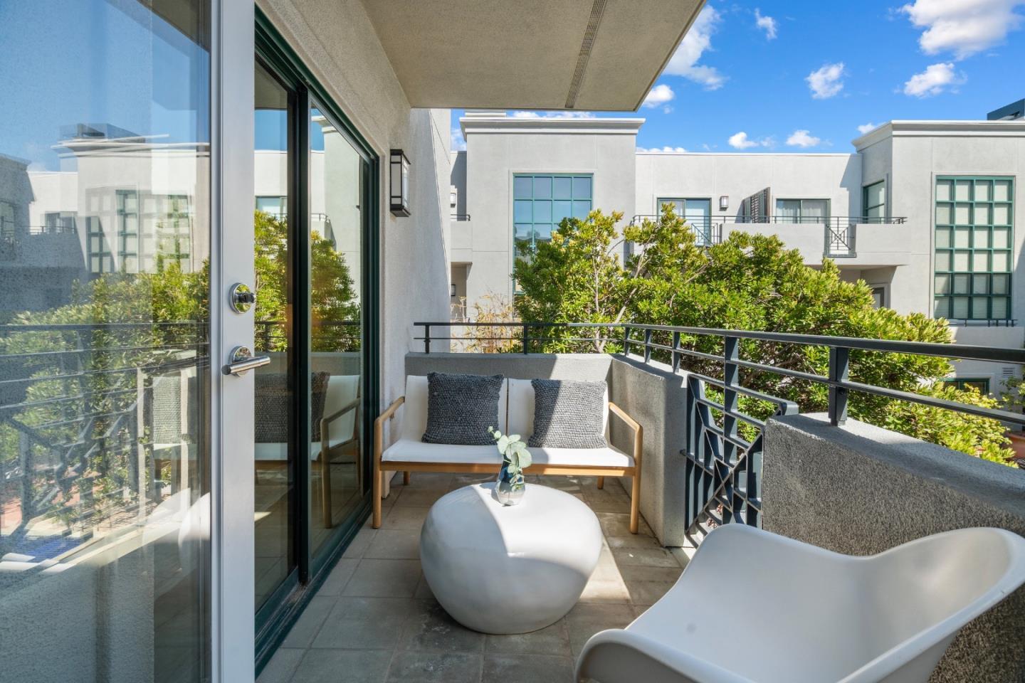 Detail Gallery Image 10 of 26 For 222 8th Ave #302,  San Mateo,  CA 94401 - 2 Beds | 2 Baths