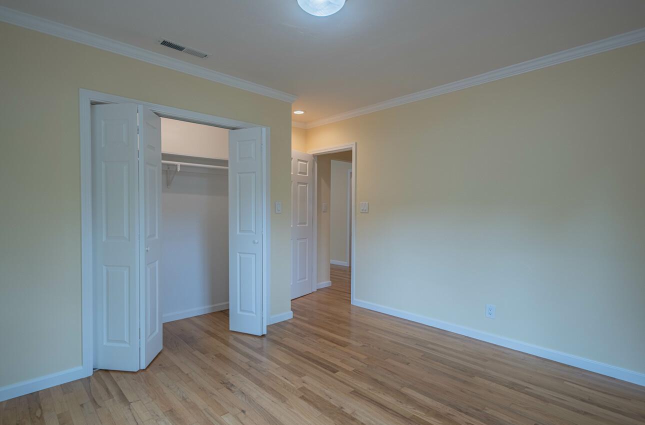 Detail Gallery Image 18 of 37 For 330 Stuart Ave, Pacific Grove,  CA 93950 - 4 Beds | 2 Baths