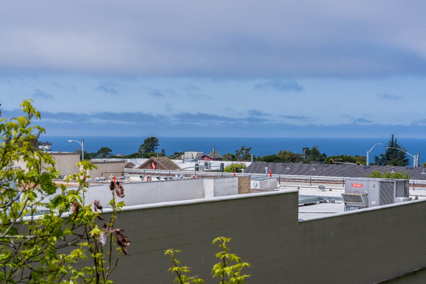 Detail Gallery Image 5 of 37 For 330 Stuart Ave, Pacific Grove,  CA 93950 - 4 Beds | 2 Baths