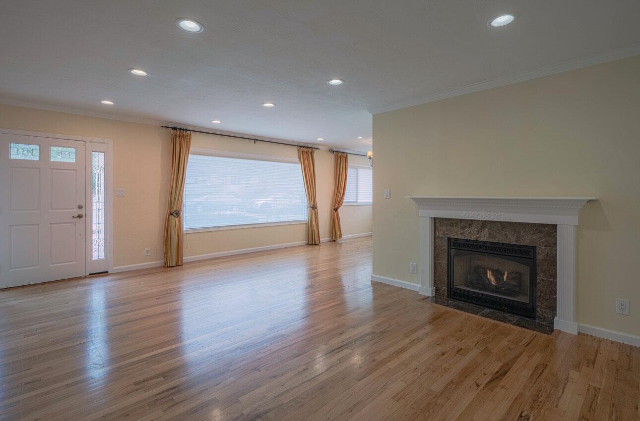 Detail Gallery Image 7 of 37 For 330 Stuart Ave, Pacific Grove,  CA 93950 - 4 Beds | 2 Baths