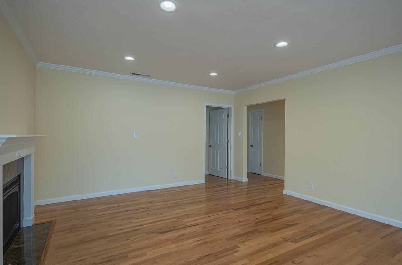 Detail Gallery Image 8 of 37 For 330 Stuart Ave, Pacific Grove,  CA 93950 - 4 Beds | 2 Baths