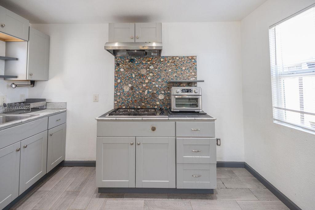 Detail Gallery Image 15 of 32 For 1205 Trinity Ave, Seaside,  CA 93955 - 4 Beds | 2/1 Baths