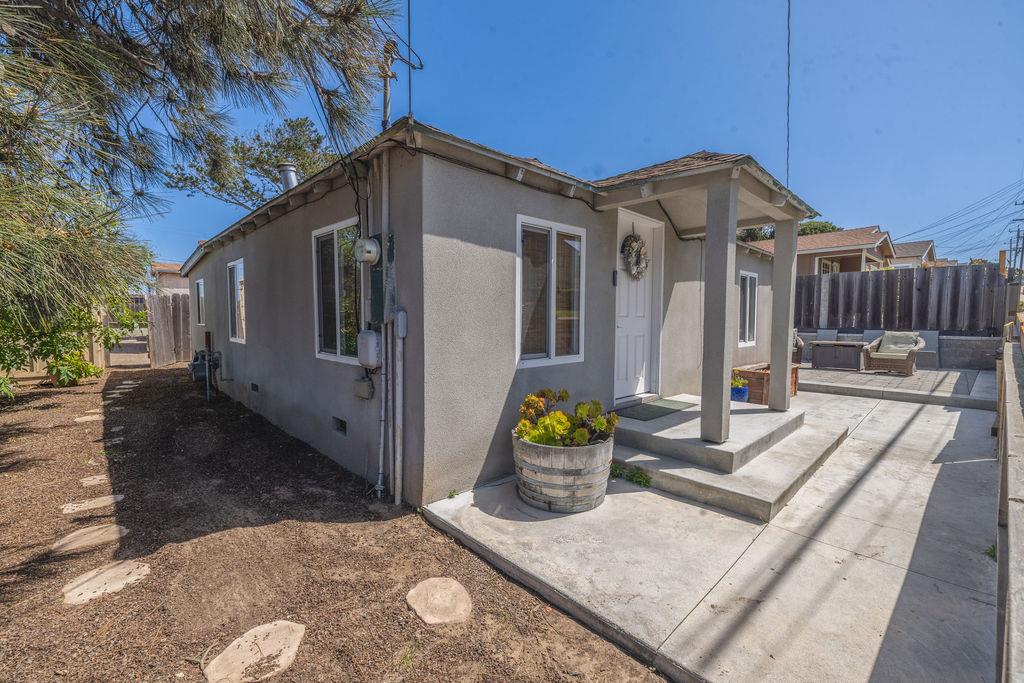 Detail Gallery Image 29 of 32 For 1205 Trinity Ave, Seaside,  CA 93955 - 4 Beds | 2/1 Baths
