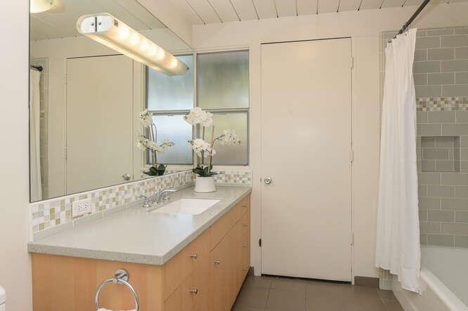 Detail Gallery Image 15 of 30 For 812 San Francisco Ct, Stanford,  CA 94305 - 4 Beds | 3 Baths