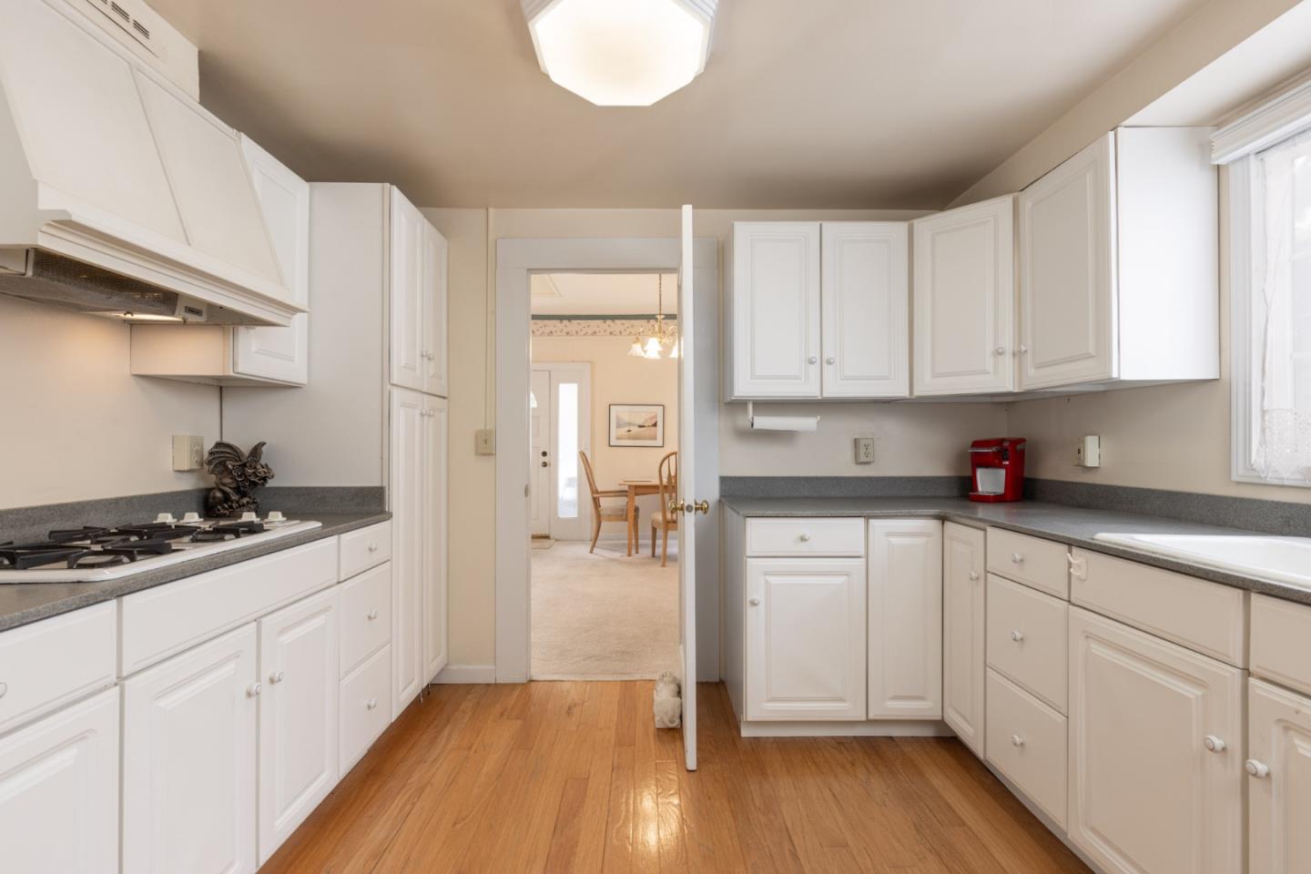 Detail Gallery Image 14 of 18 For 235 Chestnut St, Pacific Grove,  CA 93950 - 2 Beds | 1 Baths