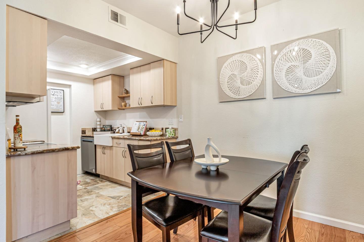 Detail Gallery Image 14 of 52 For 1763 Braddock Ct, San Jose,  CA 95125 - 2 Beds | 1 Baths