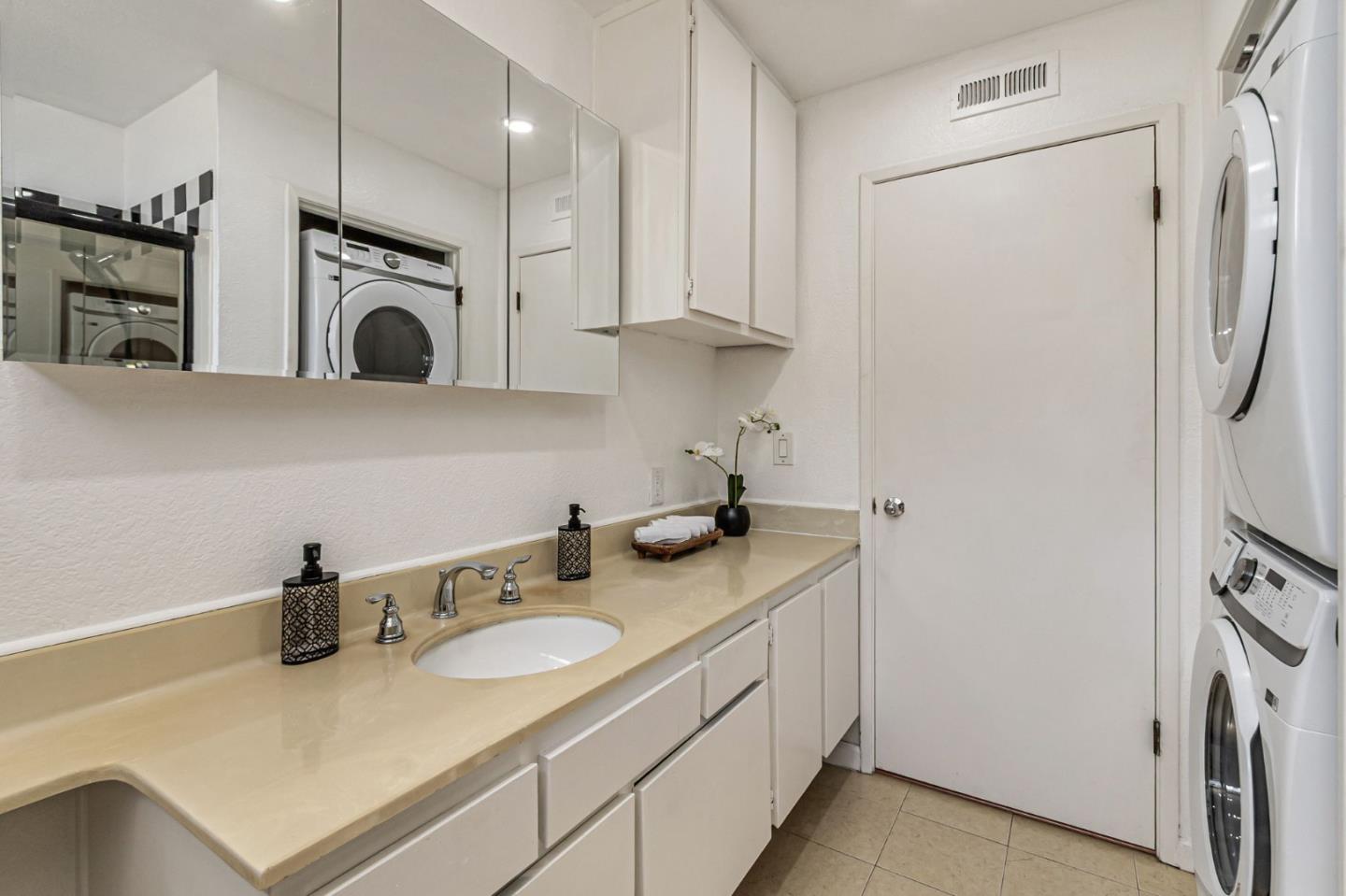 Detail Gallery Image 26 of 52 For 1763 Braddock Ct, San Jose,  CA 95125 - 2 Beds | 1 Baths