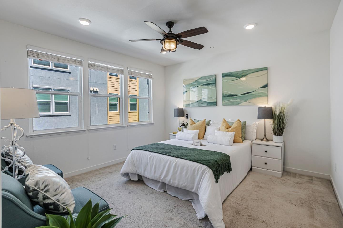 Detail Gallery Image 14 of 28 For 1833 Newbury Park Dr, San Jose,  CA 95133 - 2 Beds | 2 Baths