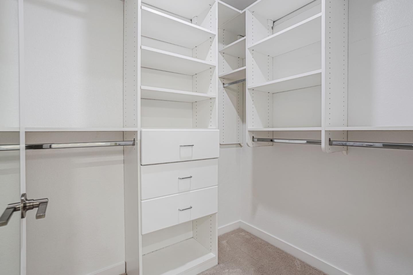 Detail Gallery Image 17 of 28 For 1833 Newbury Park Dr, San Jose,  CA 95133 - 2 Beds | 2 Baths