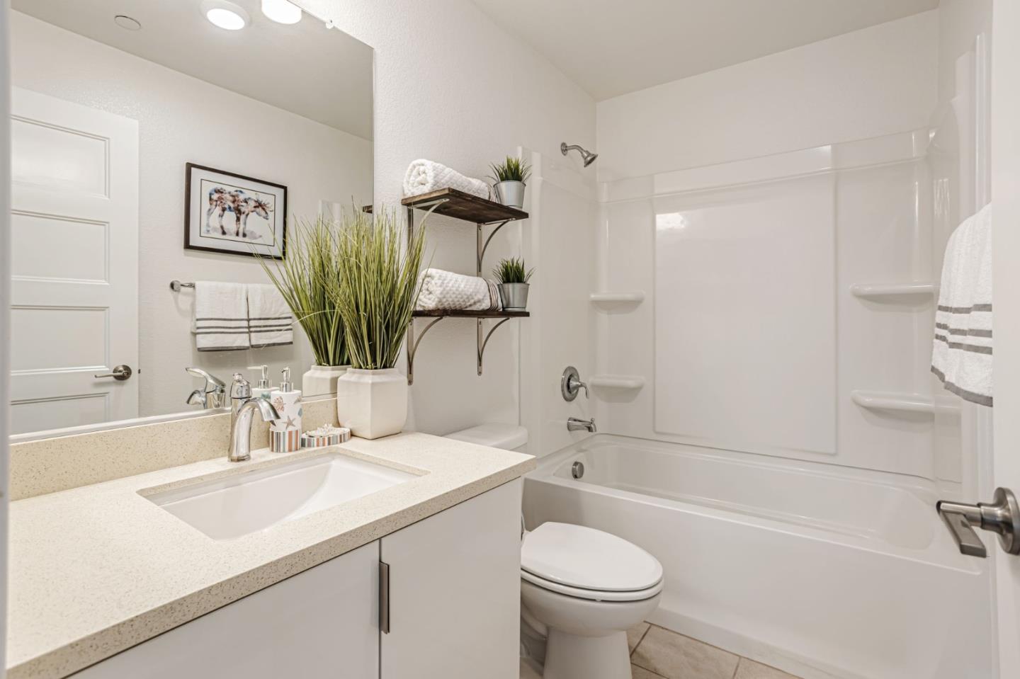 Detail Gallery Image 21 of 28 For 1833 Newbury Park Dr, San Jose,  CA 95133 - 2 Beds | 2 Baths