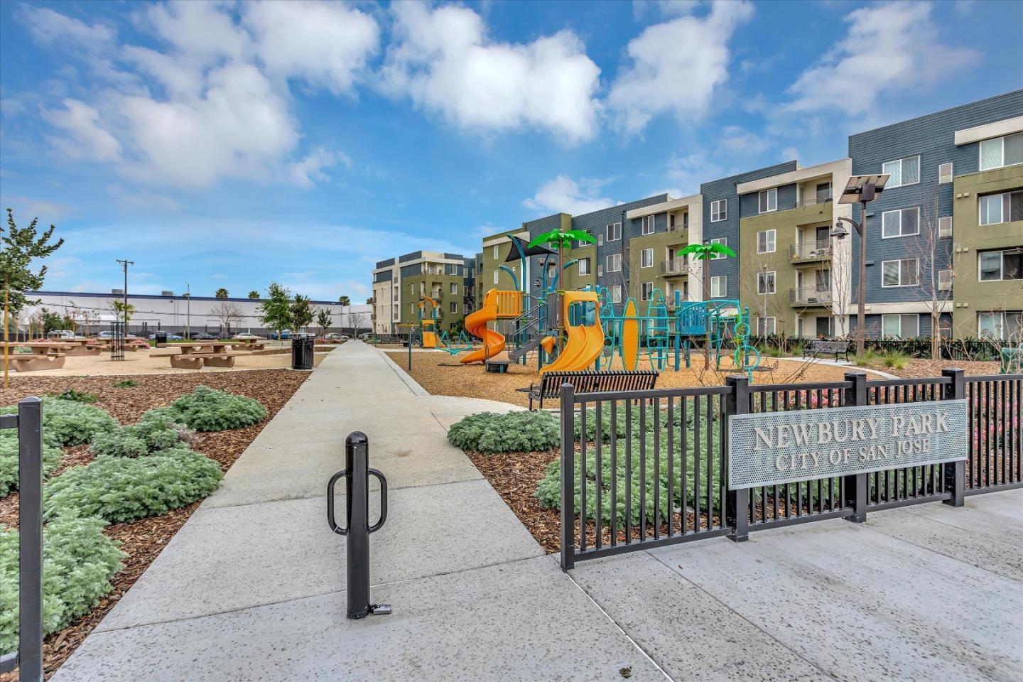 Detail Gallery Image 26 of 28 For 1833 Newbury Park Dr, San Jose,  CA 95133 - 2 Beds | 2 Baths