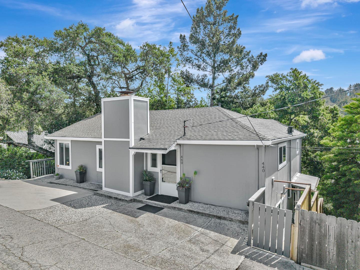 Detail Gallery Image 1 of 43 For 440 Tabor Dr, Scotts Valley,  CA 95066 - 4 Beds | 2 Baths