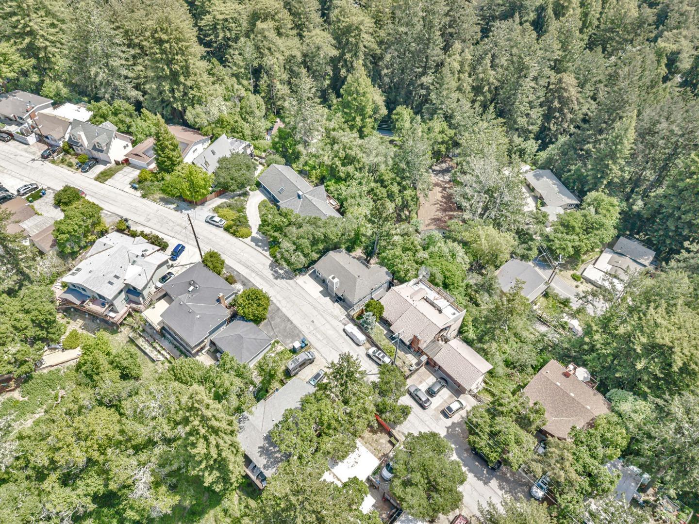 Detail Gallery Image 37 of 43 For 440 Tabor Dr, Scotts Valley,  CA 95066 - 4 Beds | 2 Baths