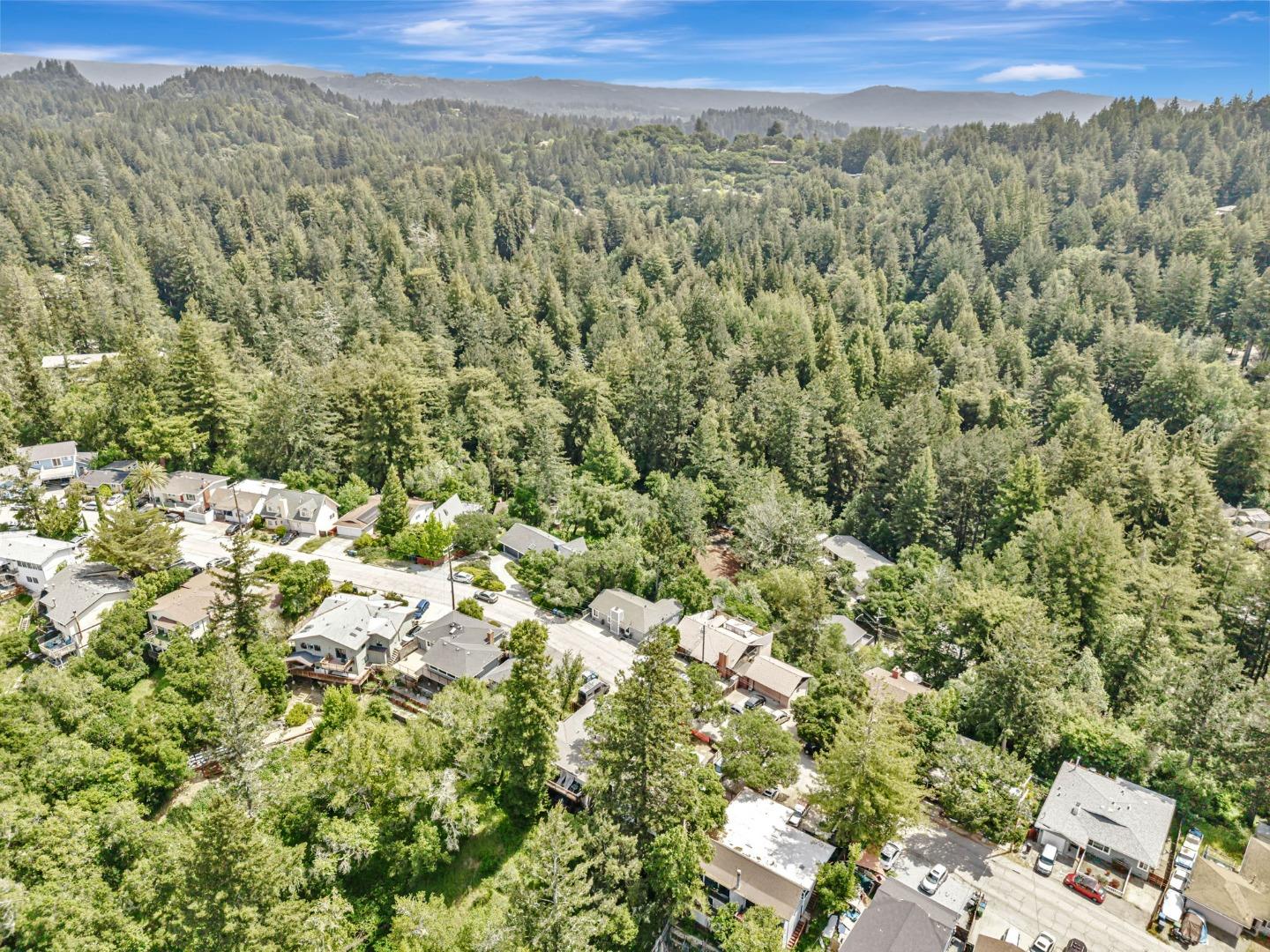 Detail Gallery Image 40 of 43 For 440 Tabor Dr, Scotts Valley,  CA 95066 - 4 Beds | 2 Baths