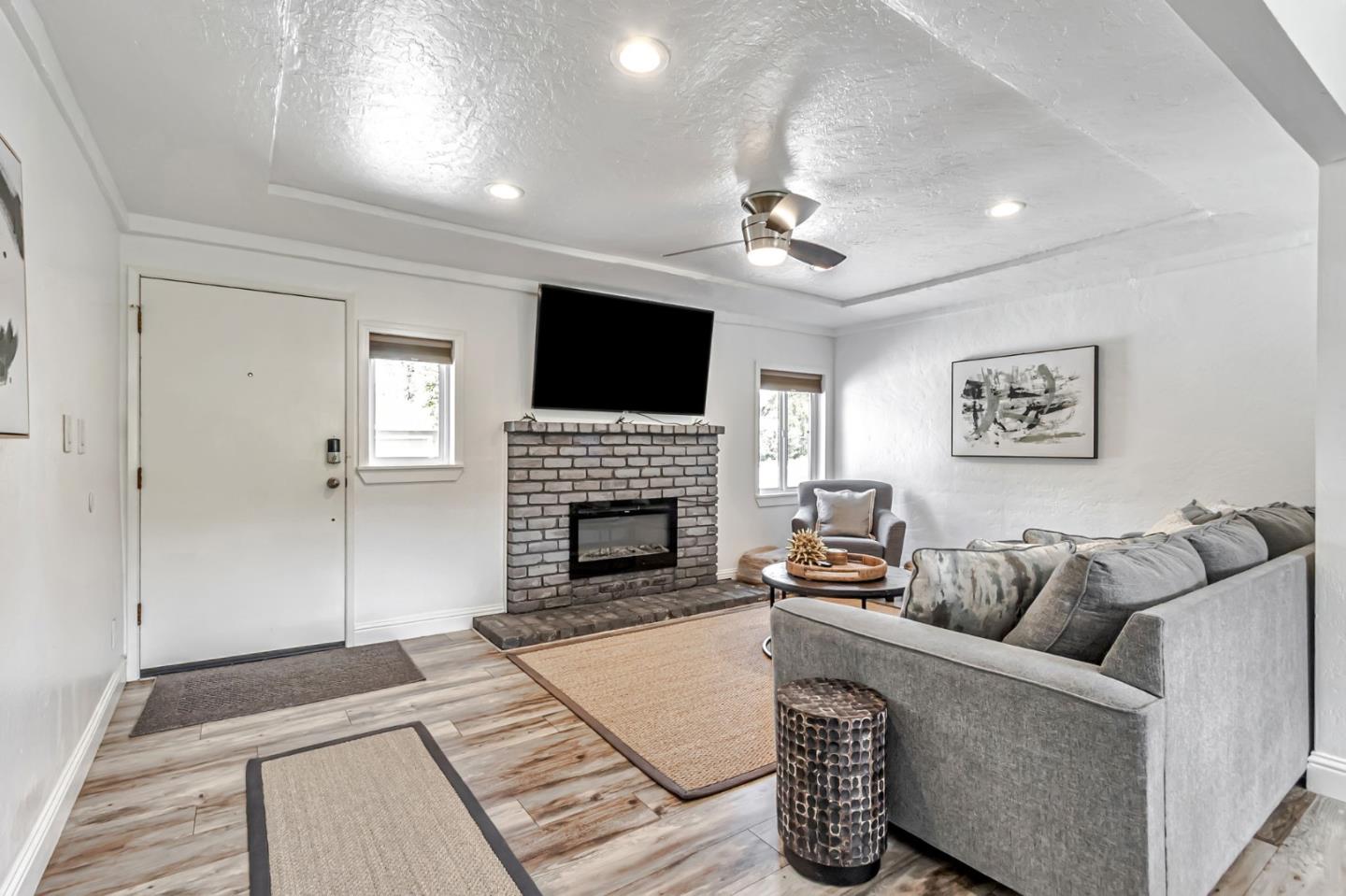 Detail Gallery Image 5 of 43 For 440 Tabor Dr, Scotts Valley,  CA 95066 - 4 Beds | 2 Baths