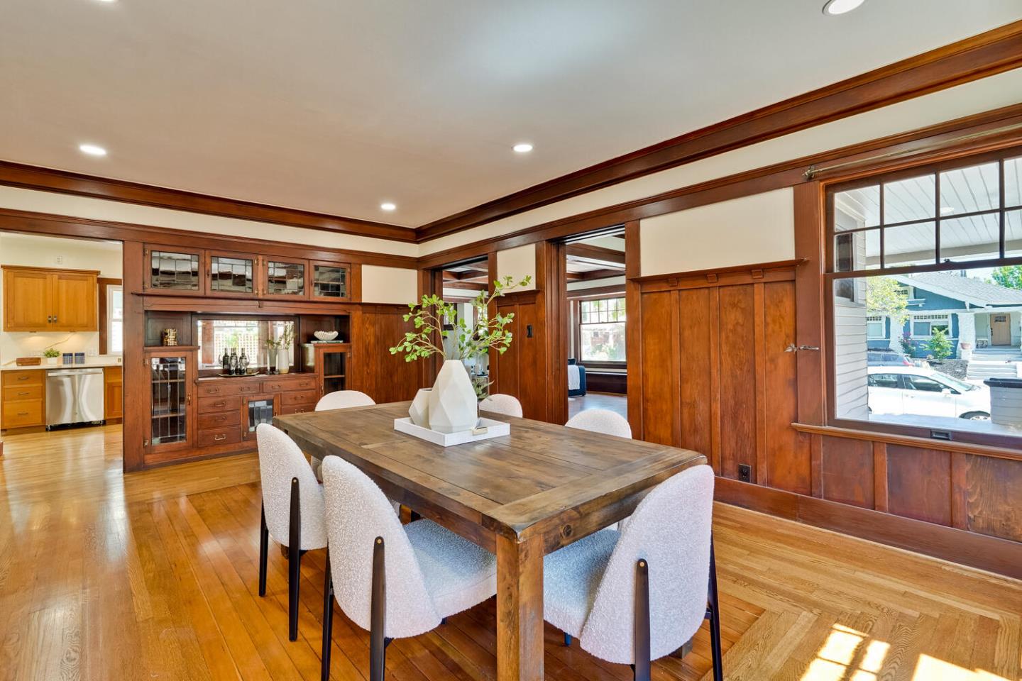 Detail Gallery Image 13 of 57 For 339 S 13th St, San Jose,  CA 95112 - 5 Beds | 4 Baths
