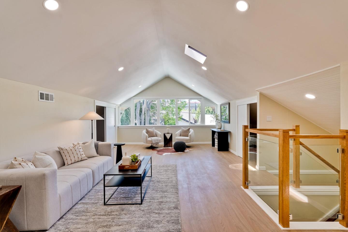 Detail Gallery Image 37 of 57 For 339 S 13th St, San Jose,  CA 95112 - 5 Beds | 4 Baths