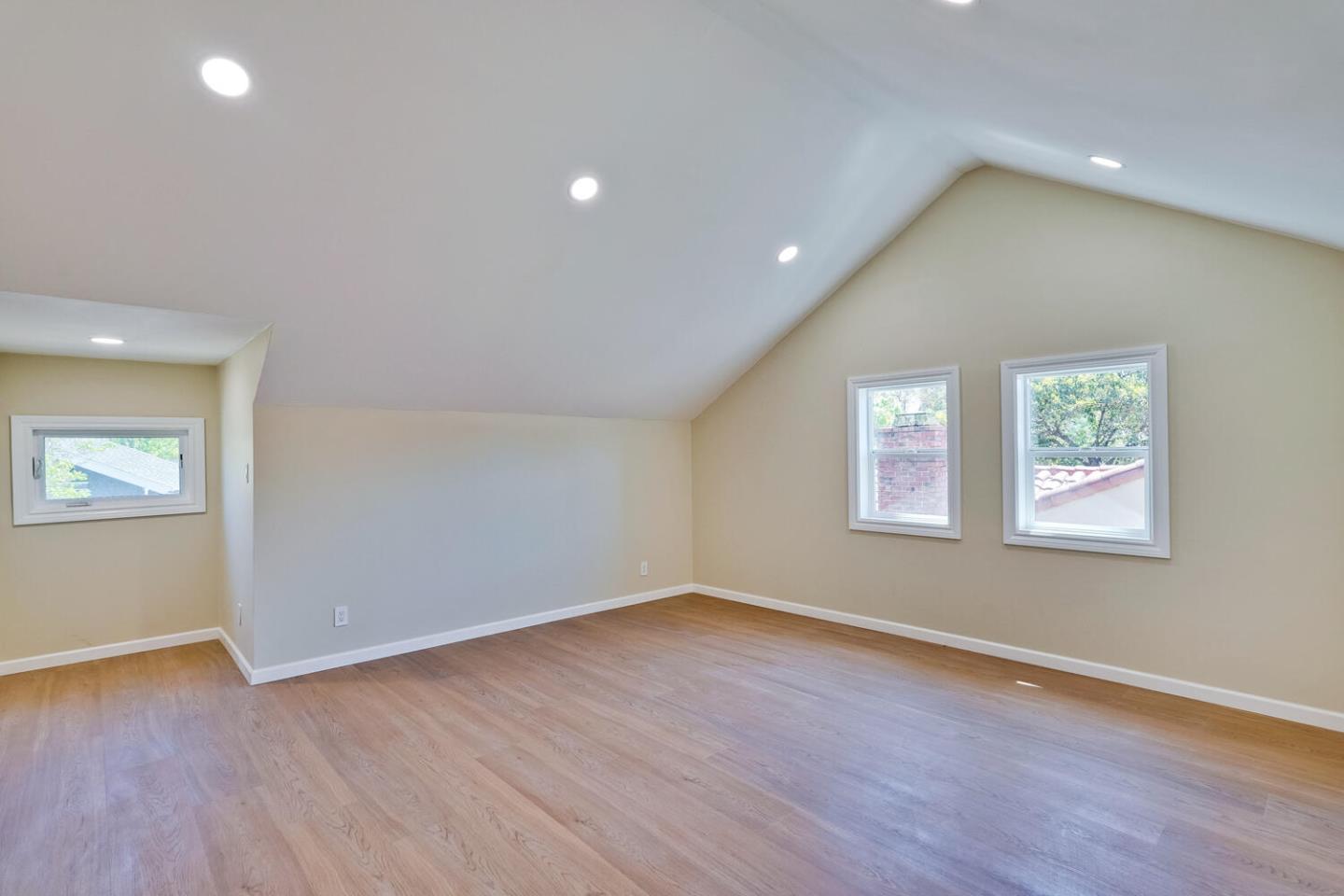 Detail Gallery Image 49 of 57 For 339 S 13th St, San Jose,  CA 95112 - 5 Beds | 4 Baths