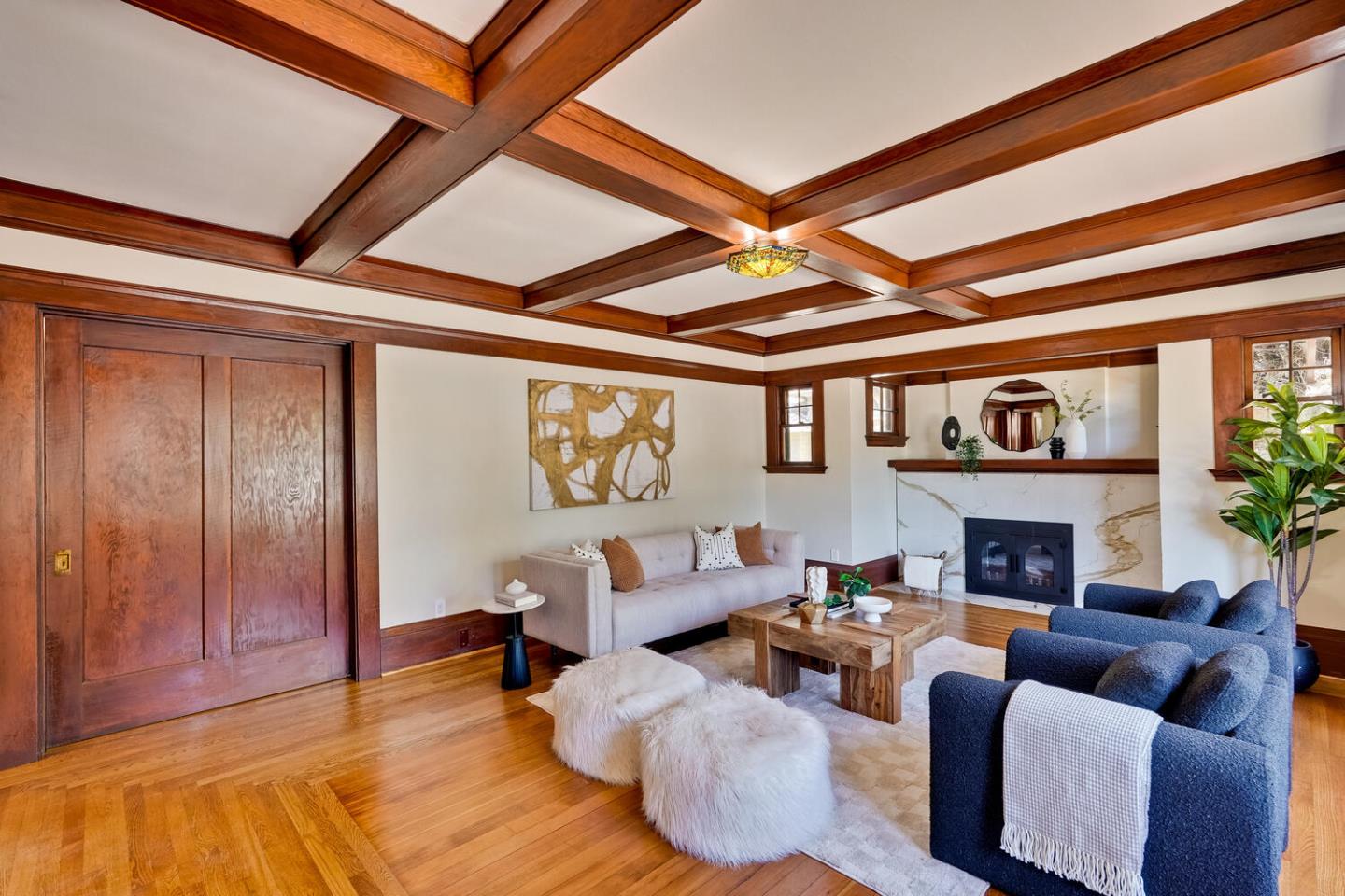 Detail Gallery Image 7 of 57 For 339 S 13th St, San Jose,  CA 95112 - 5 Beds | 4 Baths