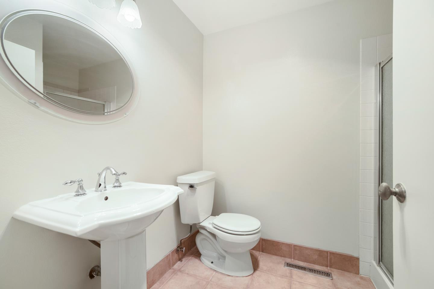 Detail Gallery Image 12 of 18 For 5324 Cribari Gln, San Jose,  CA 95135 - 2 Beds | 2 Baths