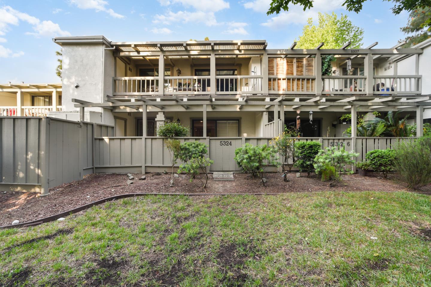 Detail Gallery Image 16 of 18 For 5324 Cribari Gln, San Jose,  CA 95135 - 2 Beds | 2 Baths